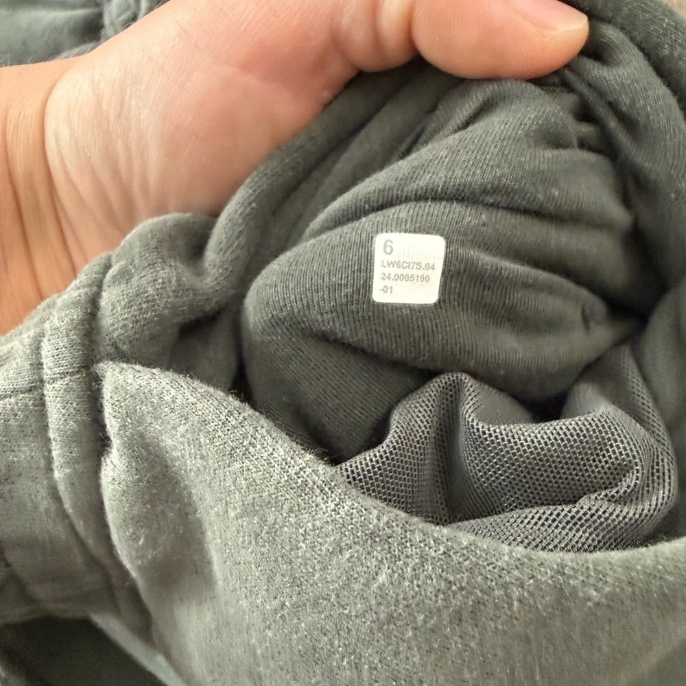 Lululemon Loungeful High-Rise Cropped Jogger - Picture 4 of 6